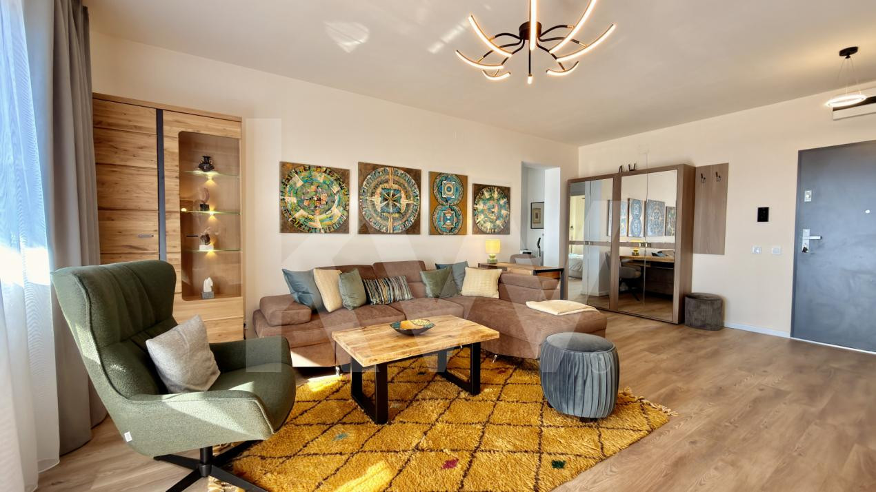 Prima închiriere | Apartament superb 2 camere | balcon mare + parcare