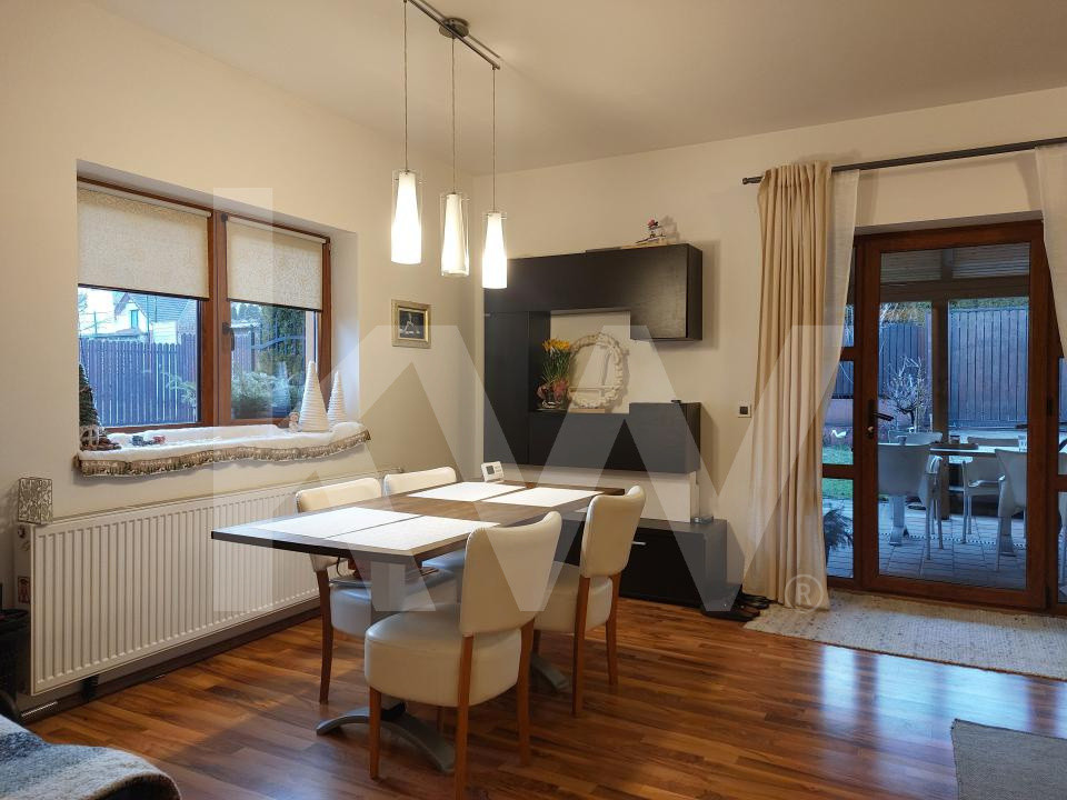 Casa tip duplex de vanzare in Cisnadie 3 dormitoare curte 2 locuri de parcare