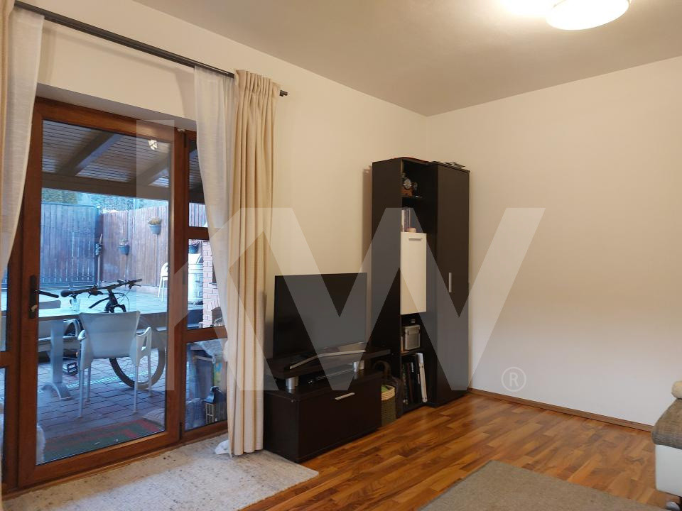 Casa tip duplex de vanzare in Cisnadie 3 dormitoare curte 2 locuri de parcare