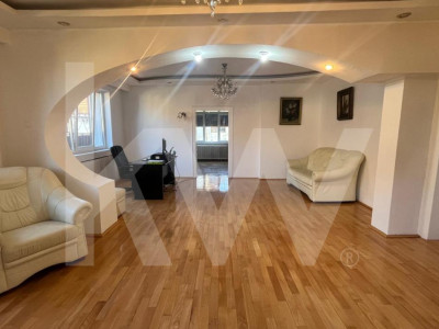 Casă individuală de închiriat – 4 camere, curte și terasă – Terezian