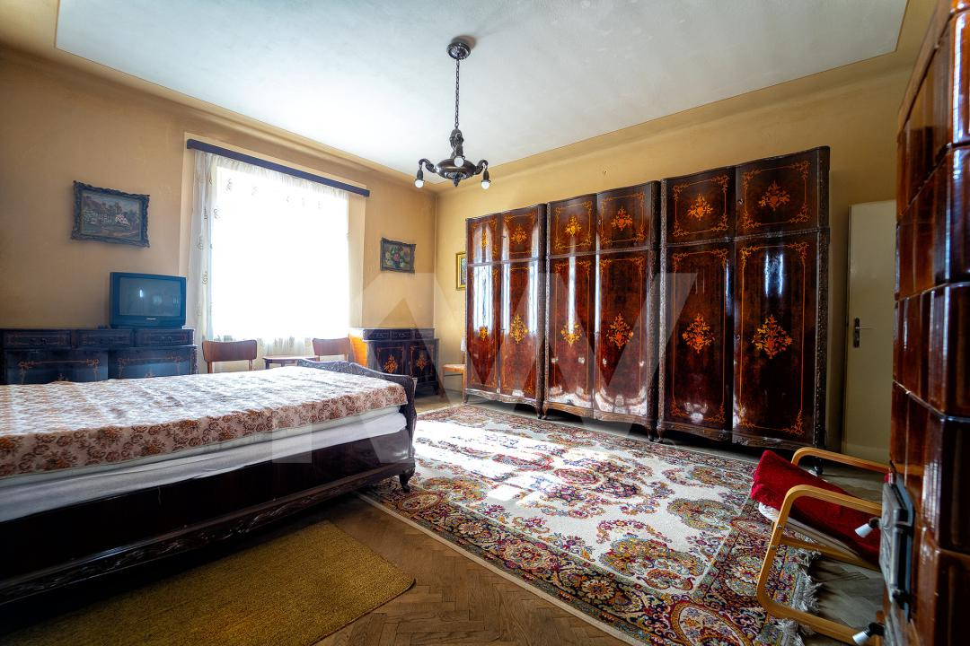 Apartament Interbelic de 4 camere– Str. Independenței nr. 10, Sibiu