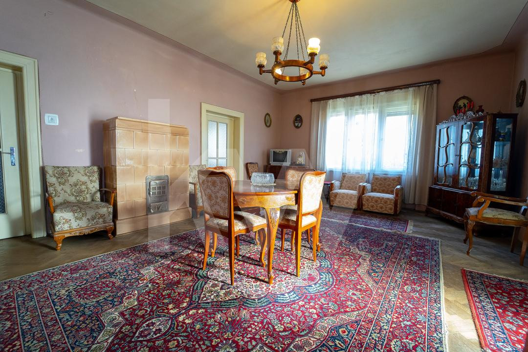 Apartament Interbelic de 4 camere– Str. Independenței nr. 10, Sibiu