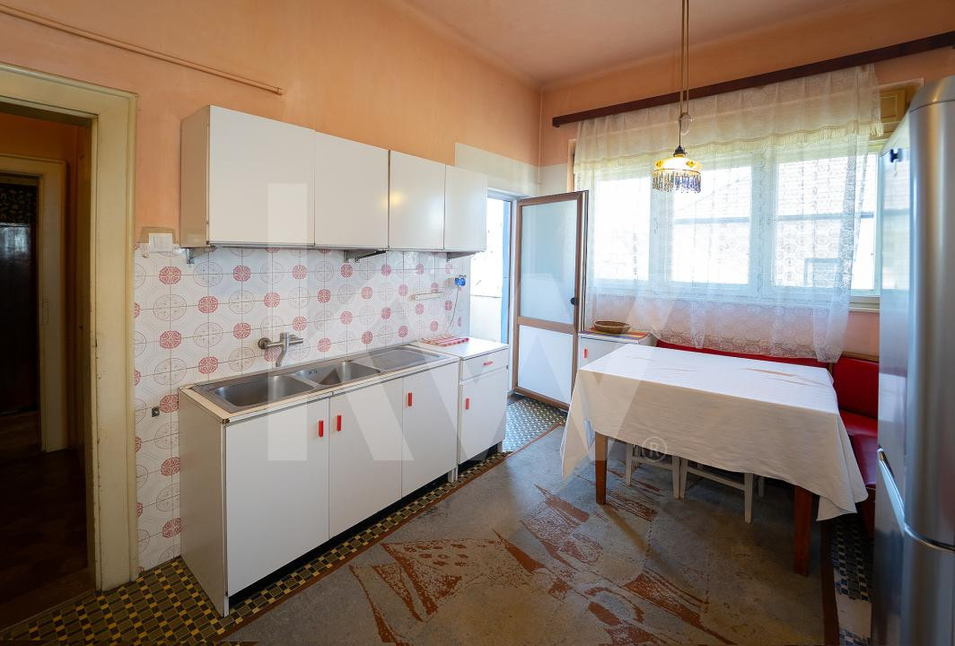 Apartament Interbelic de 4 camere– Str. Independenței nr. 10, Sibiu