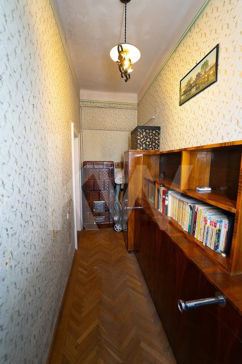 Apartament Interbelic de 4 camere– Str. Independenței nr. 10, Sibiu