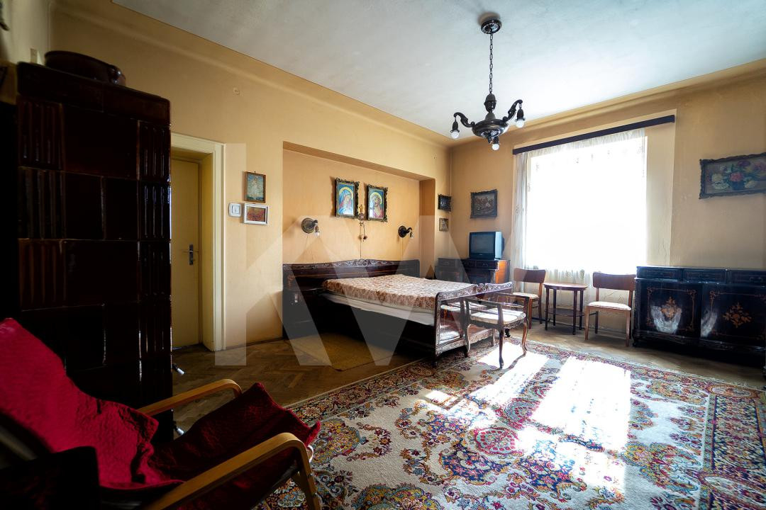 Apartament Interbelic de 4 camere– Str. Independenței nr. 10, Sibiu