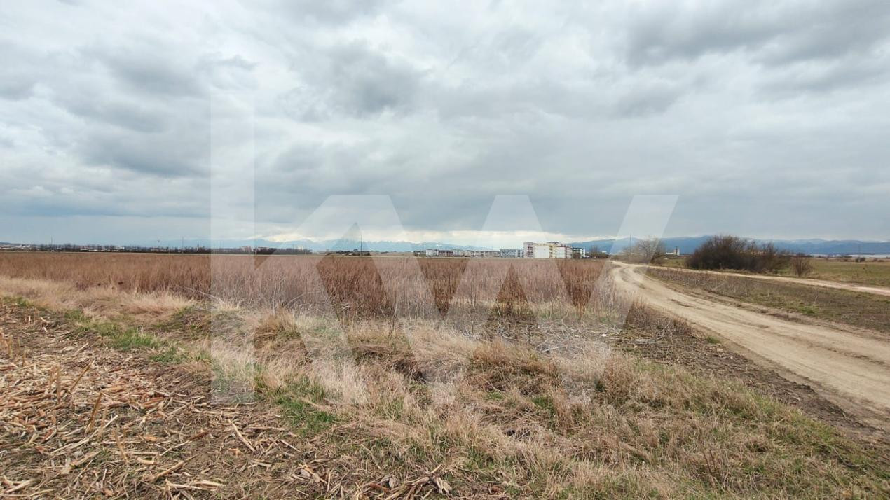 Teren Intravilan 21.439mp S+P+3E+ER deschidere 77m  Calea Surii Mici