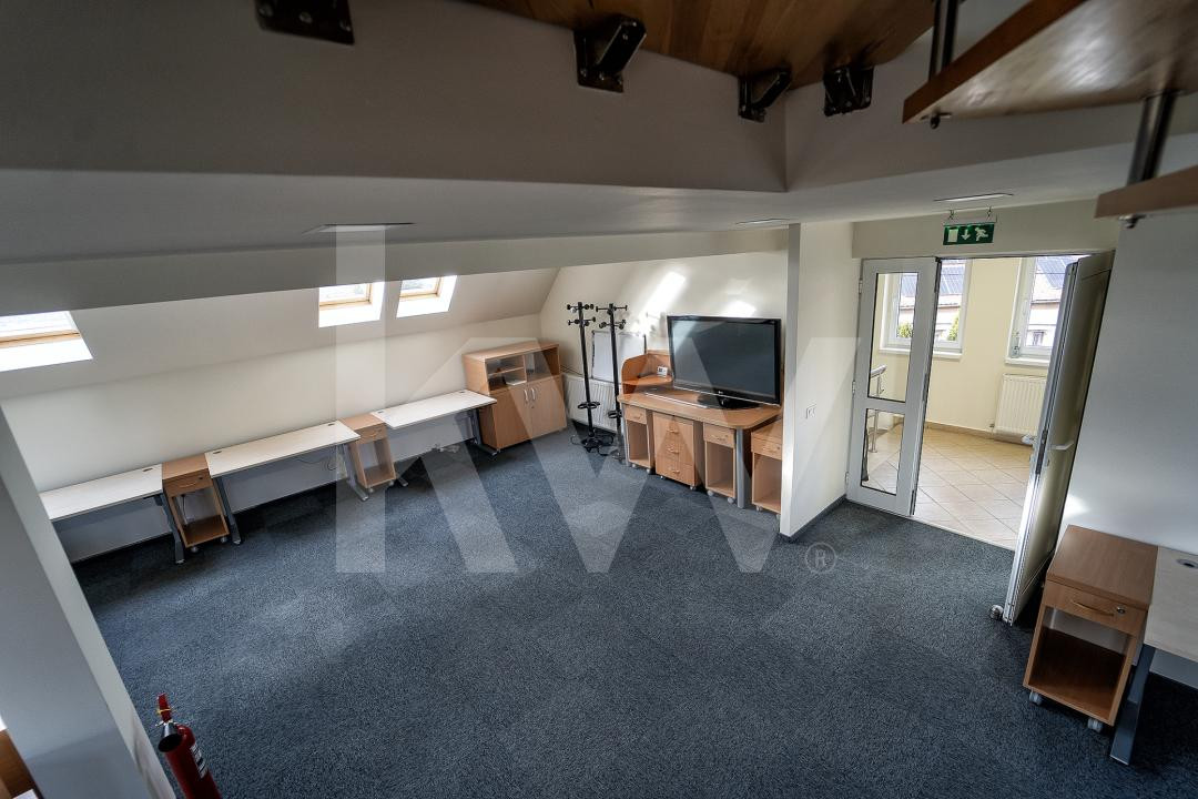 Rent-to-Buy în Sibiu: Birouri A+, Panouri Fotovoltaice, 6 parcări și stație EV