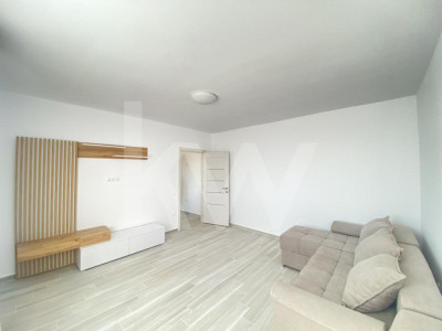 Apartament 2 camere de inchiriat buc. separata etaj 1 Doamna Stanca 