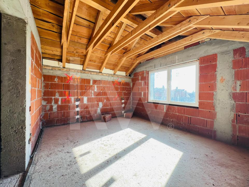 Casa unifamilială mare 5 cam, garaj, curte. Întabulată. Fughiu Oradea