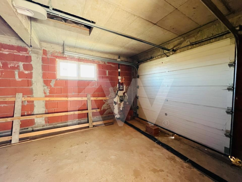 Casa unifamilială mare 5 cam, garaj, curte. Întabulată. Fughiu Oradea