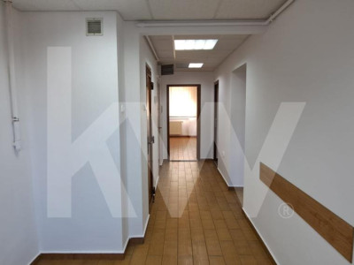 Apartament 3 camere decomandate , ultracentral ,parter 