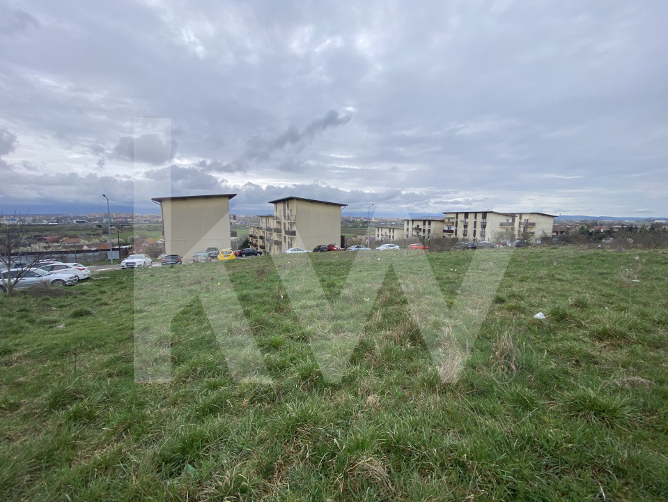 Teren de casa 587mp intravilan curti constructii acces privat Sibiu