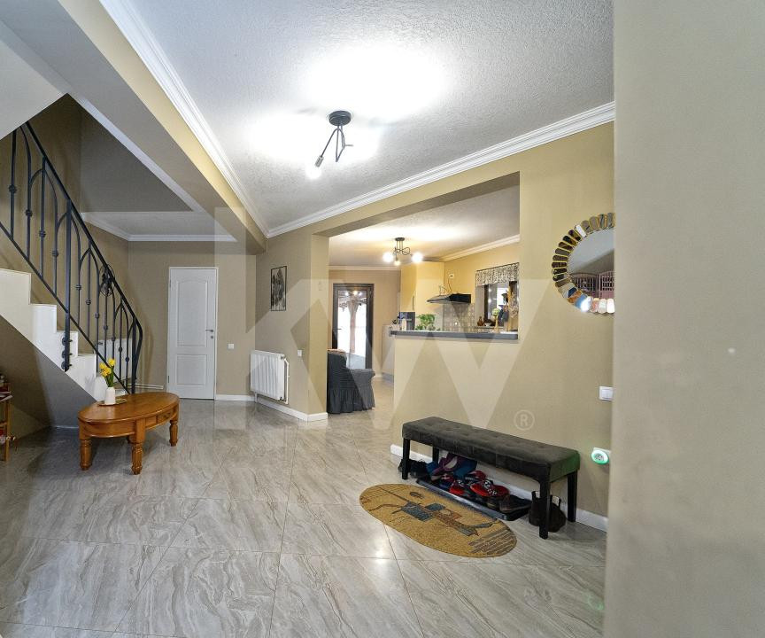  Casă cu farmec între munți - Refugiu ideal în Săliște 