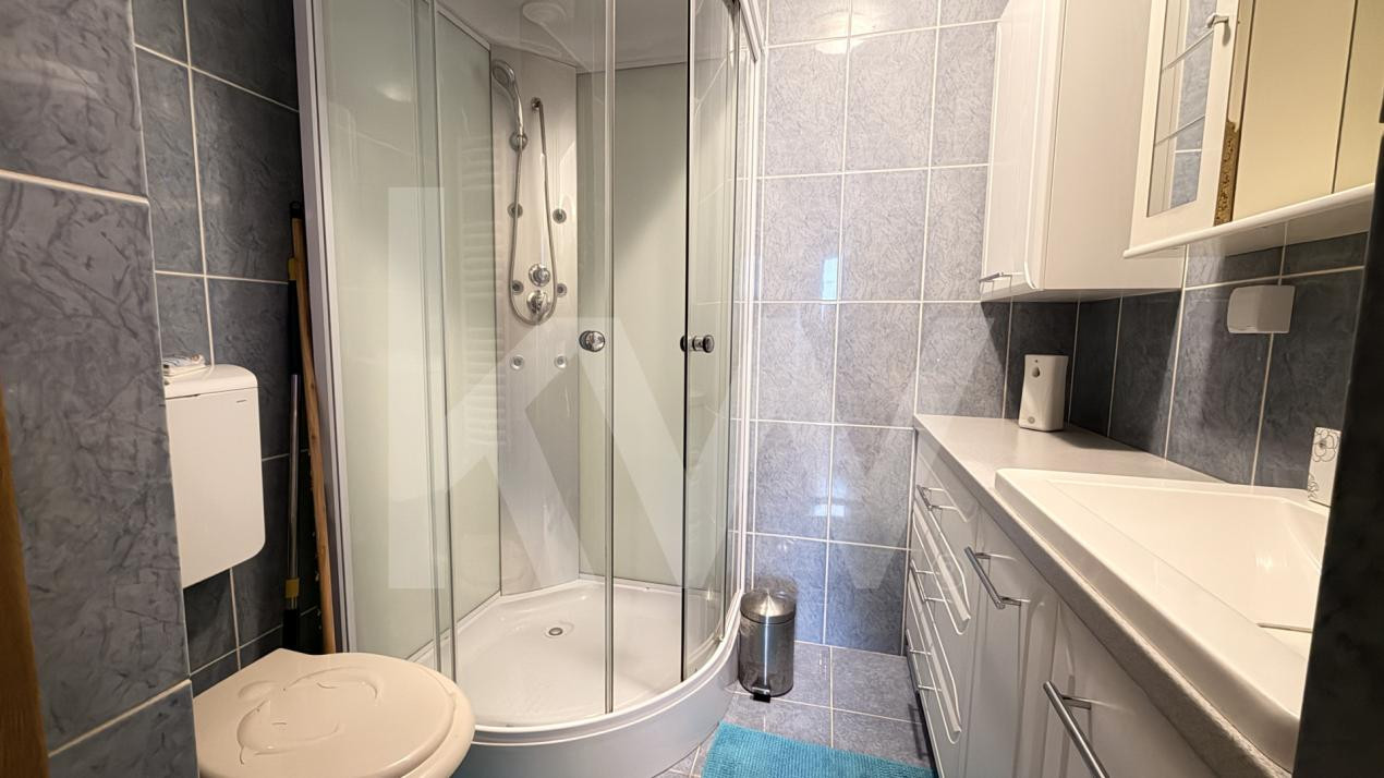 Apartament 3 camere tip mansarda Valea Aurie