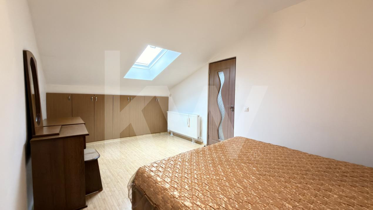 Apartament 3 camere tip mansarda Valea Aurie