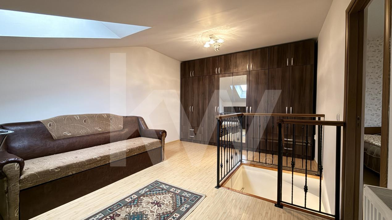 Apartament 3 camere tip mansarda Valea Aurie
