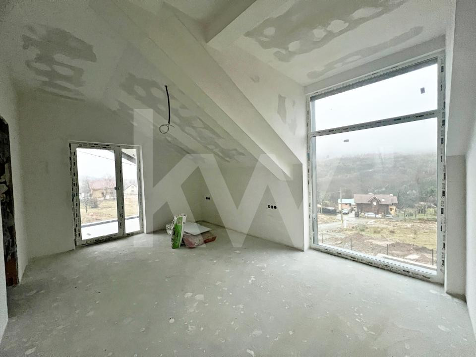 Casă modernă cu panoramă Făgăraș și Cisnădioara, curte mare, premium lux