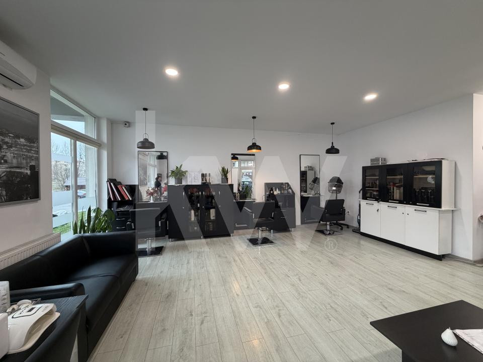 Închiriere post de lucru coafor / frizerie 