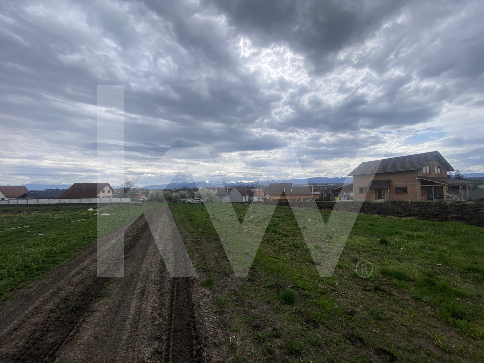 Teren intravilan 373mp -CASA individuala CERTIFICAT URBANISM Sura Mica