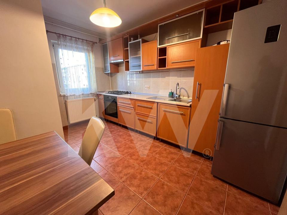 Apartament 4 camere, Strand Sibiu, langa Liceul Onisifor Ghibu