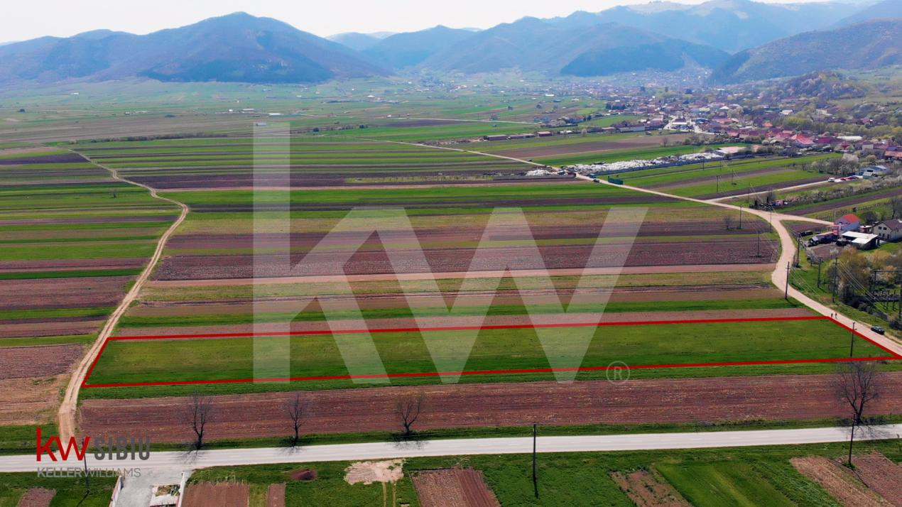 Oportunitate investiție – 6 parcele cu PUZ aprobat și autorizație - Orlat