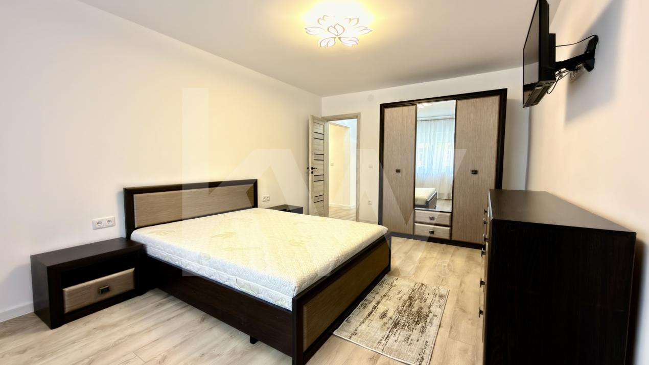 Apartament 3 camere, 75 mp, complet renovat. Prima închiriere