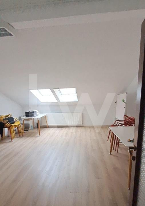 Spatiu de birouri , ultracentral , 90mp , 2 camere, hol, 1 baie.