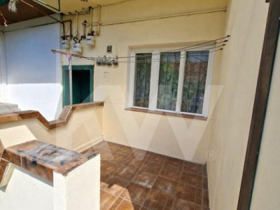 APARTAMENT DE INCHIRIAT 2 CAMERE STR LUNGA