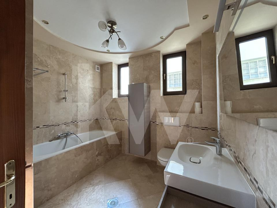 Vilă modernă în zona Centrală