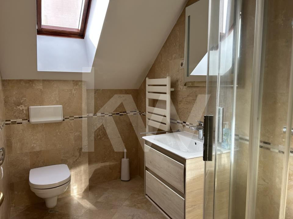 Vilă modernă în zona Centrală