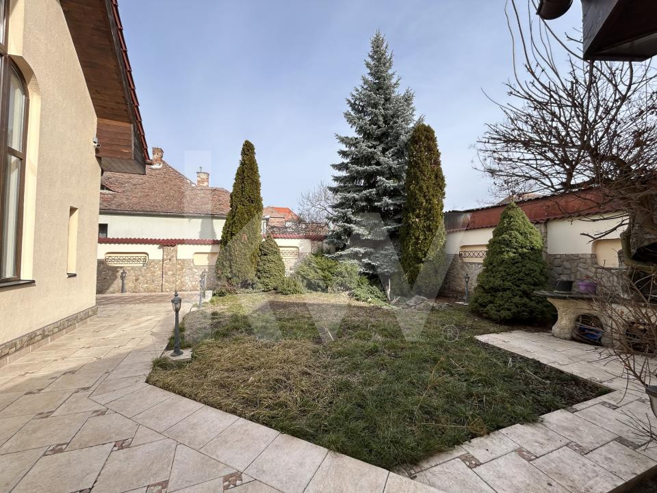 Vilă modernă în zona Centrală