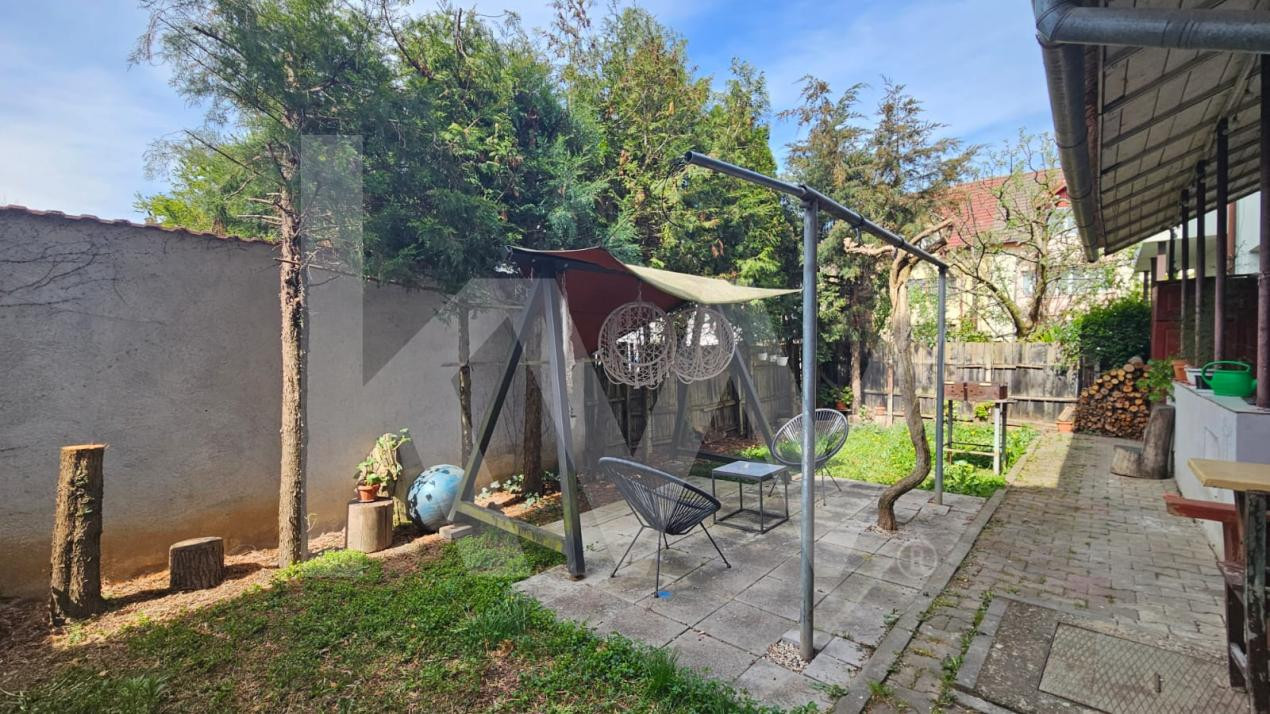 Apartament la casa 4 camere de închiriat – la 5 minute de Parcul Sub Arini