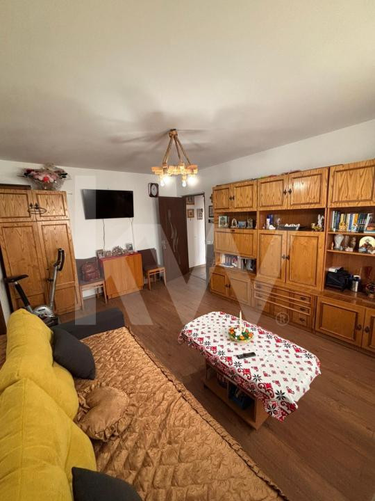 Apartament 3 camere de vanzare - Victoria, Brasov