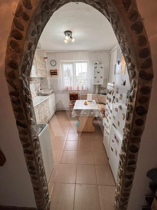 Apartament 3 camere de vanzare - Victoria, Brasov