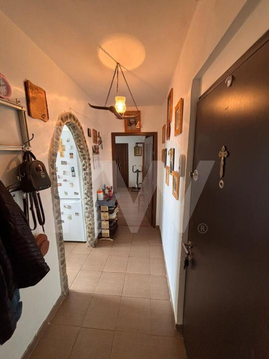 Apartament 3 camere de vanzare - Victoria, Brasov