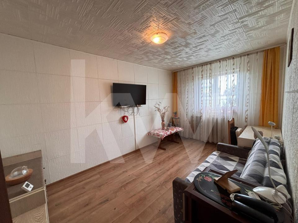 Apartament 3 camere de vanzare - Victoria, Brasov