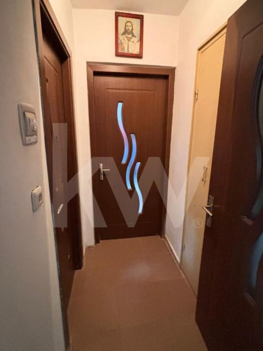 Apartament 3 camere de vanzare - Victoria, Brasov