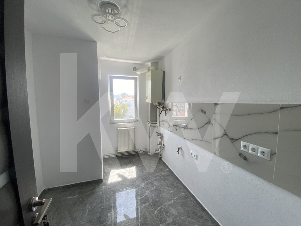 Apartament 2 camere renovat balcon 75000€ Ideal Locuinta - Investitie