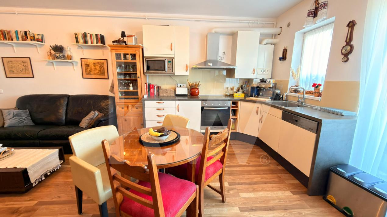 Apartament  de vanzare cu 4 camere Arhitectilor