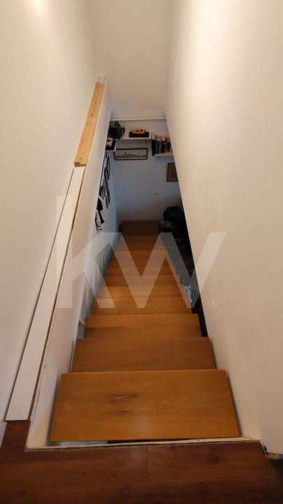 Apartament  de vanzare cu 4 camere Arhitectilor