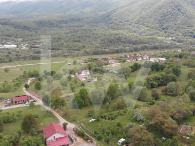 Teren intraviln în Cisnădioara –  Panoramă  spre Cetate si muntii Fagaras