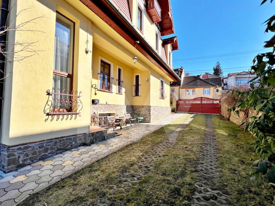 Vilă complet pregătită pentru pensiune sau cazare Sibiu Strand - Parc Sub Arini