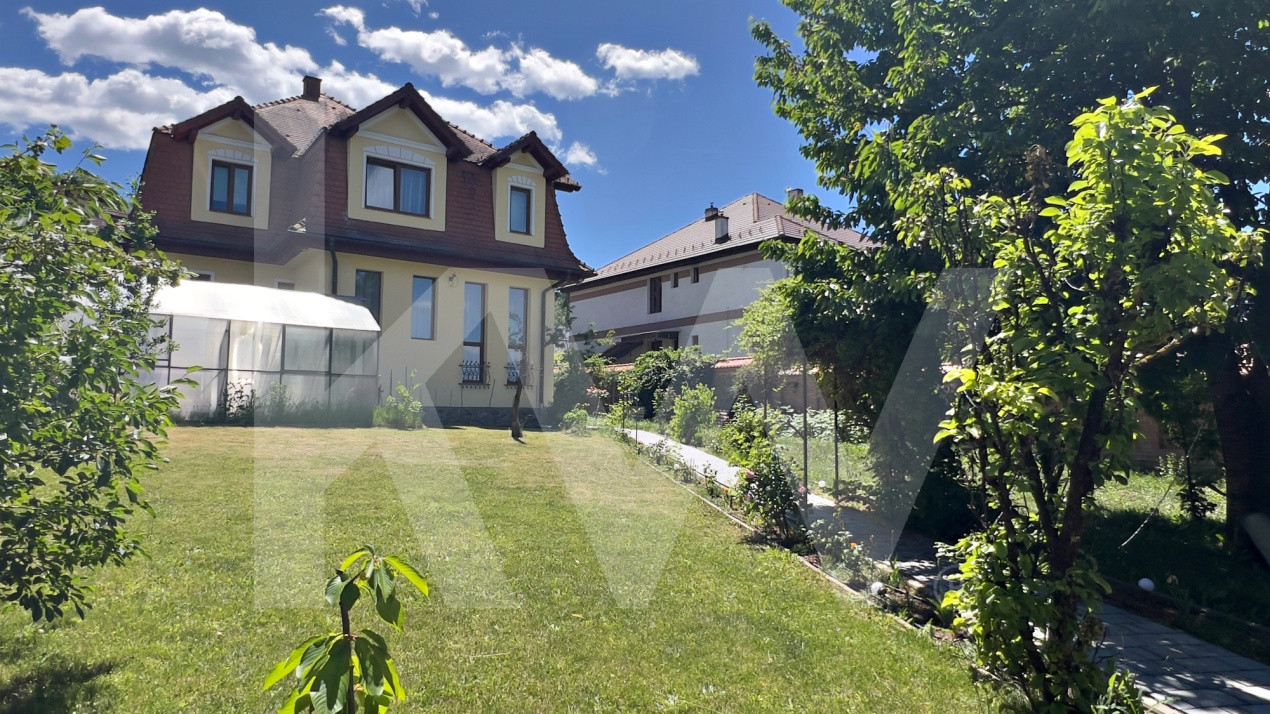 Vilă complet pregătită pentru pensiune sau cazare Sibiu Strand - Parc Sub Arini