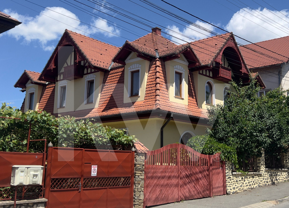 Vilă complet pregătită pentru pensiune sau cazare Sibiu Strand - Parc Sub Arini