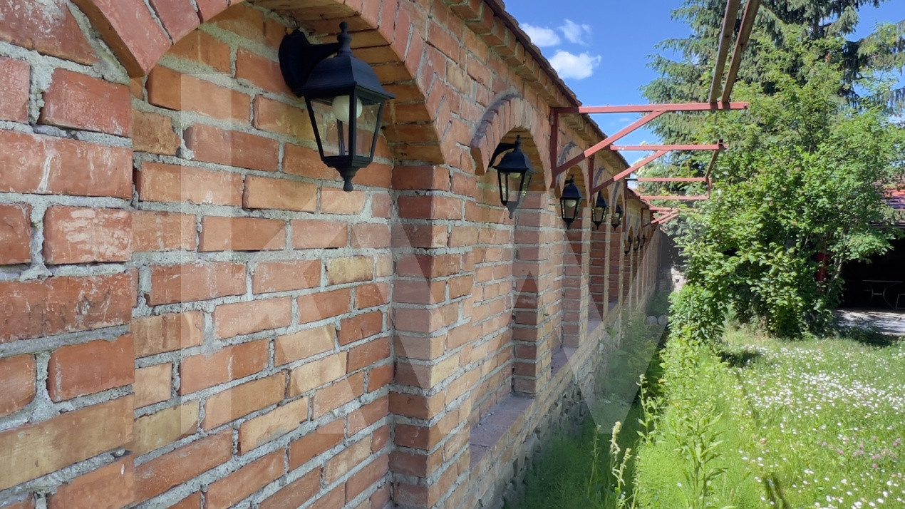 Vilă complet pregătită pentru pensiune sau cazare Sibiu Strand - Parc Sub Arini