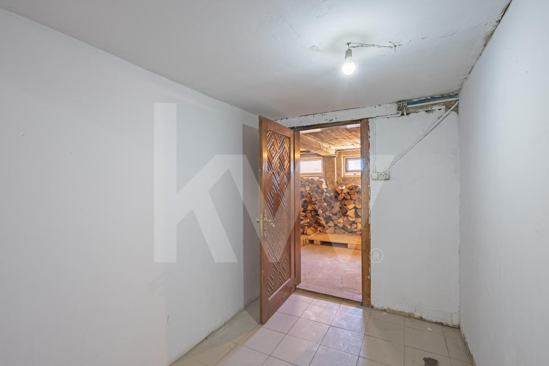 Casă individuală în Veterani, curte liberă 400 mp, zonă foarte căutată!