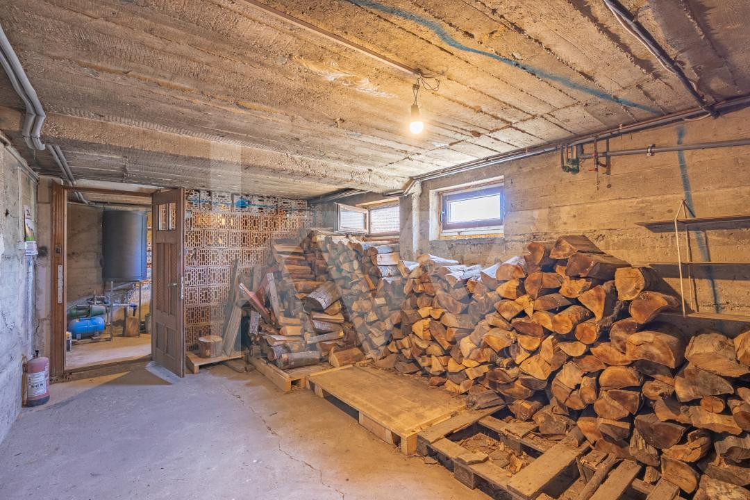 Casă individuală în Veterani, curte liberă 400 mp, zonă foarte căutată!