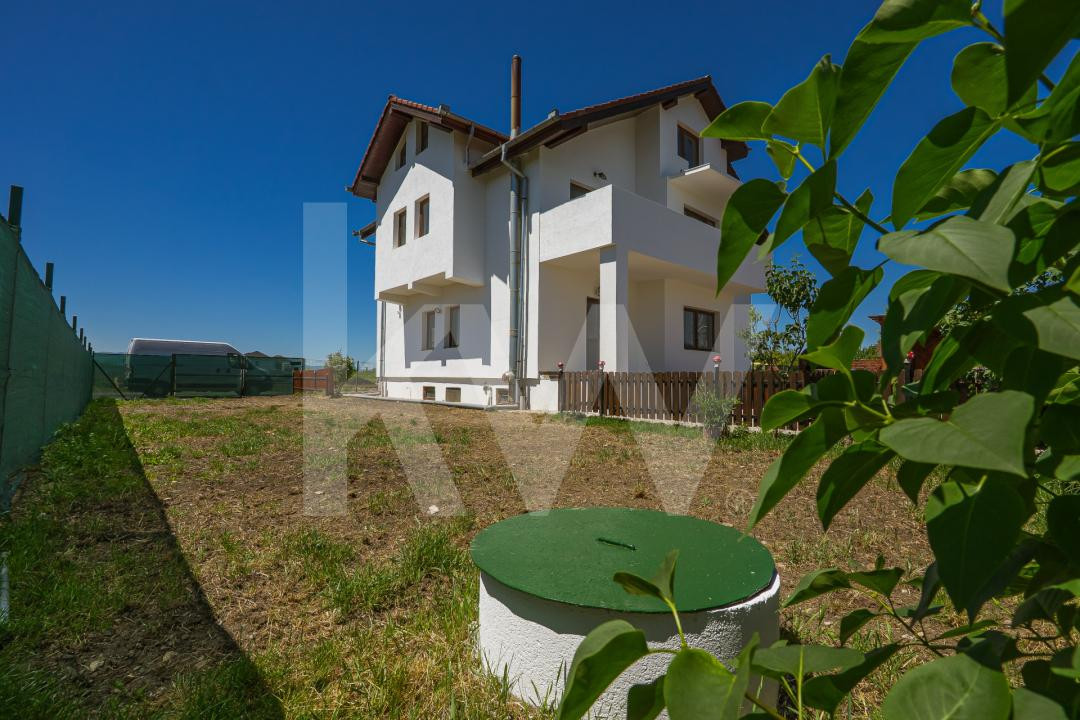 Casă individuală în Veterani, curte liberă 400 mp, zonă foarte căutată!
