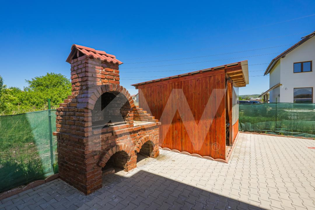 Casă individuală în Veterani, curte liberă 400 mp, zonă foarte căutată!