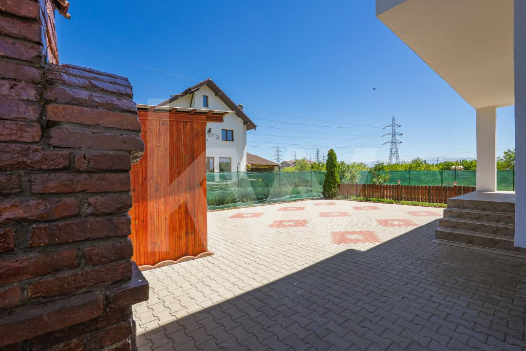 Casă individuală în Veterani, curte liberă 400 mp, zonă foarte căutată!